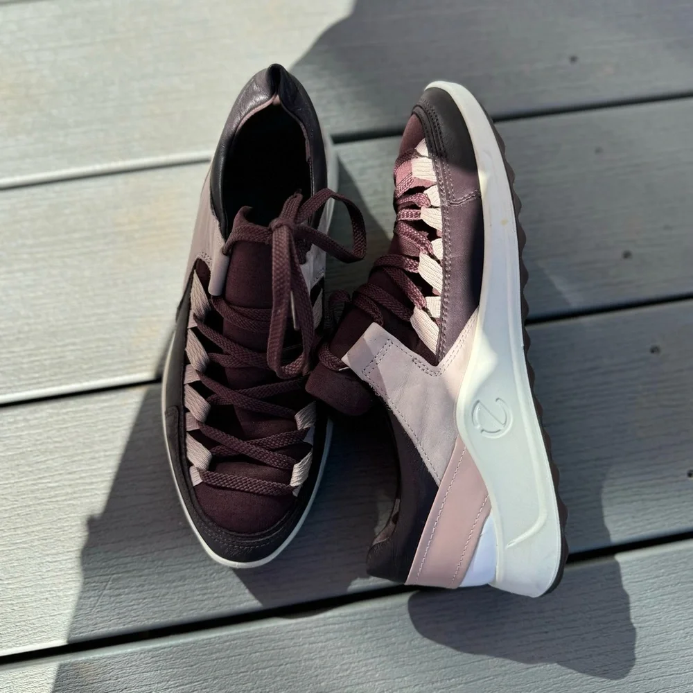 Ecco flexure runner